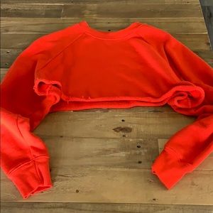 Alo Yoga cherry pop crop sweater